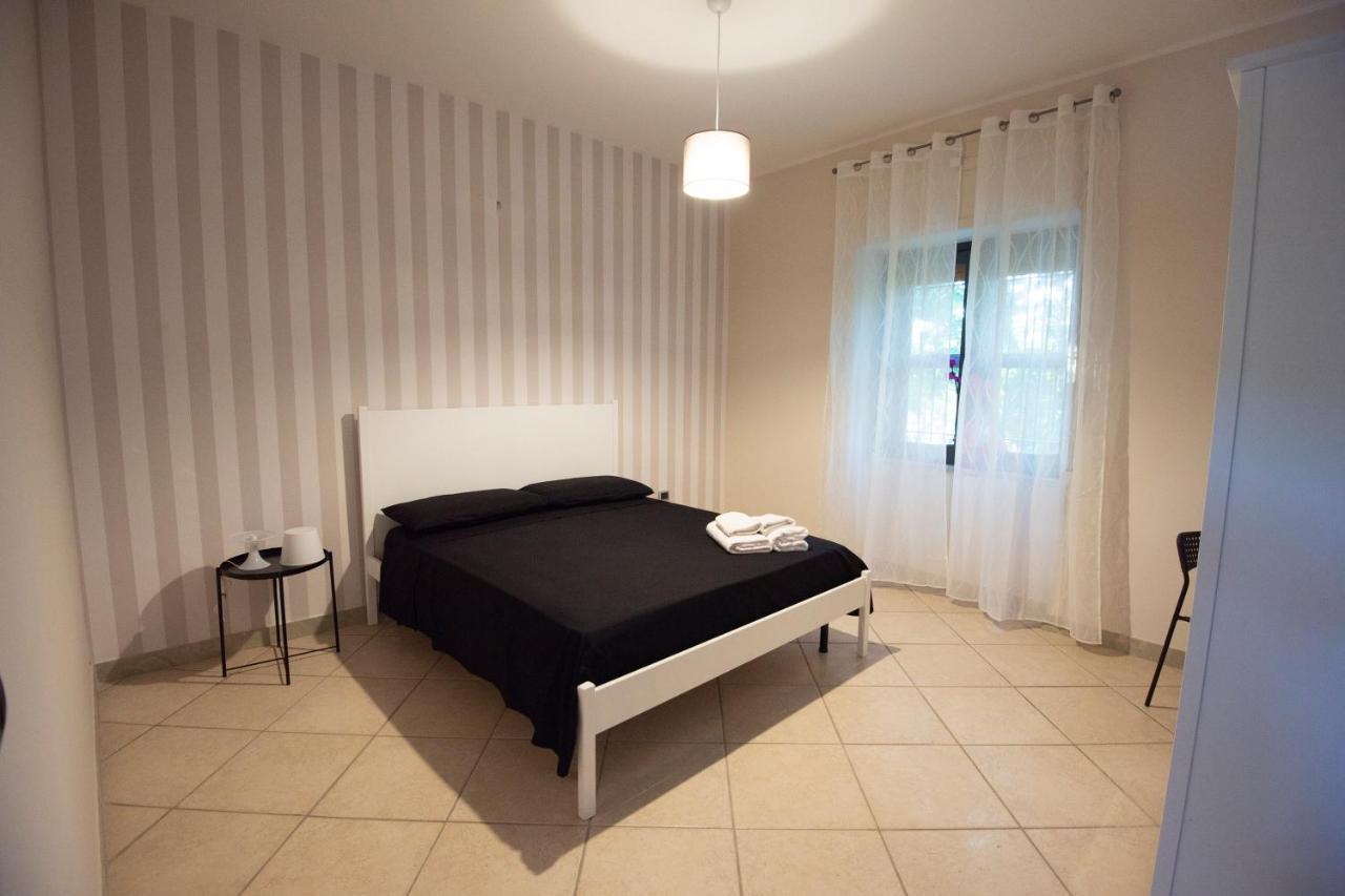 Donna Rosita Hotel San Felice a Cancello Luaran gambar