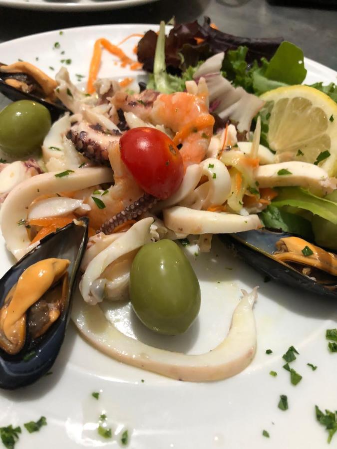 Donna Rosita Hotel San Felice a Cancello Luaran gambar