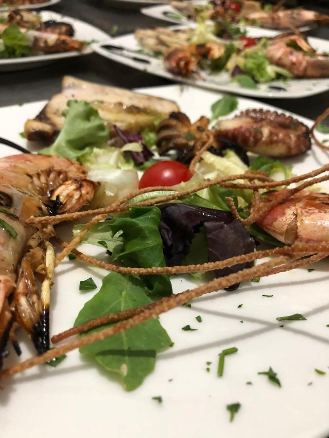 Donna Rosita Hotel San Felice a Cancello Luaran gambar