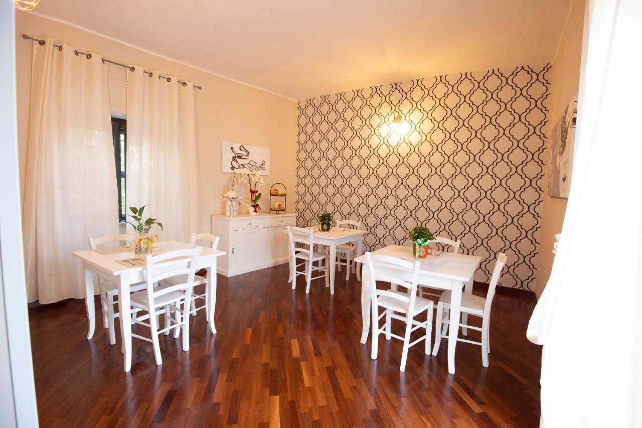 Donna Rosita Hotel San Felice a Cancello Luaran gambar