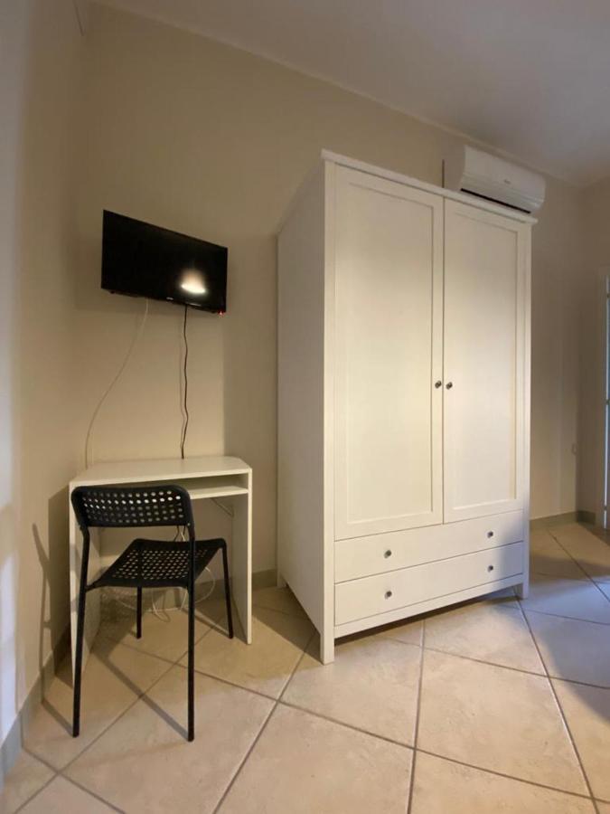 Donna Rosita Hotel San Felice a Cancello Luaran gambar