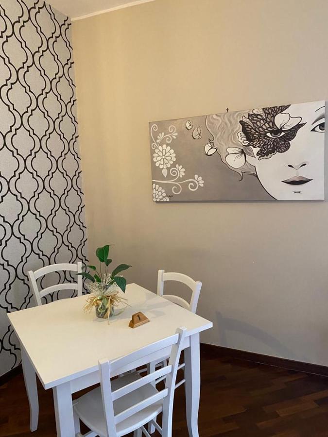 Donna Rosita Hotel San Felice a Cancello Luaran gambar